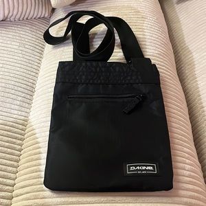 Dakine crossbody bag, black